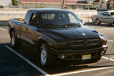 1999 Dodge Dakota Sport - Image 2.