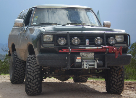 1990 Dodge RamCharger 4x4 By Helaman Munoz