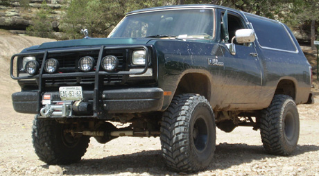 1990 Dodge RamCharger 4x4 By Helaman Munoz