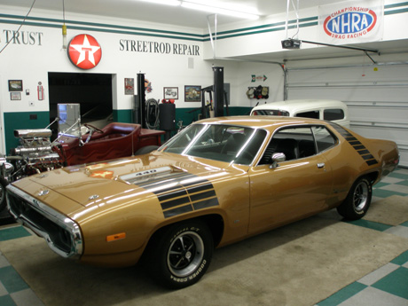 1972 Plymouth Roadrunner GTX By Mark Strahler