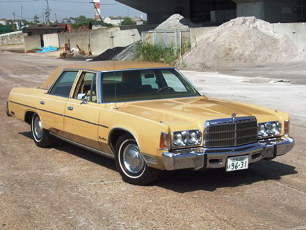 1976 Chrysler Newport Custom by Yoshiyuki Iwasa