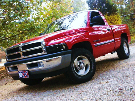 2000 Dodge Ram 1500 By Travis Hendrix