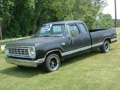 1976 Dodge D100 Club Cab