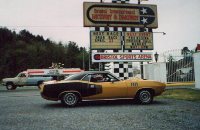1971 Plymouth Cuda - Image 1.