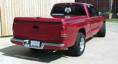 1998 Dodge Dakota Club Cab SLT - Image 2.