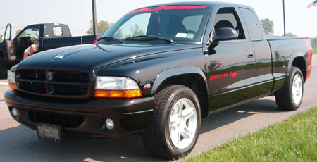 1998 Dodge Dakota R/T By Mike Richardson image 1.