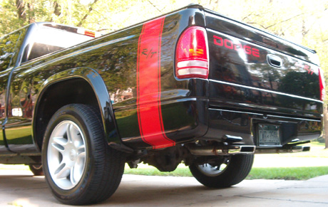 1998 Dodge Dakota R/T By Mike Richardson image 3.