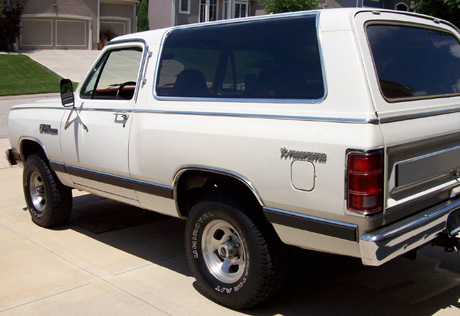 1985 Dodge RamCharger 4x4 by Greg Blas