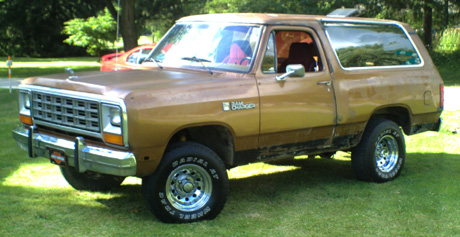 1985 Dodge RamCharger 4x4 by Robert Walser