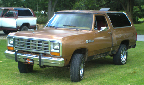 1985 Dodge RamCharger 4x4 by Robert Walser