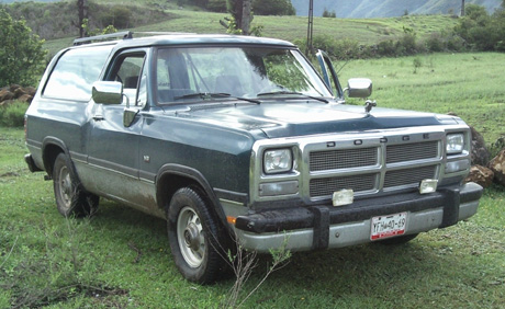 1994 Dodge RamCharger by Omar Gonzalez Santos