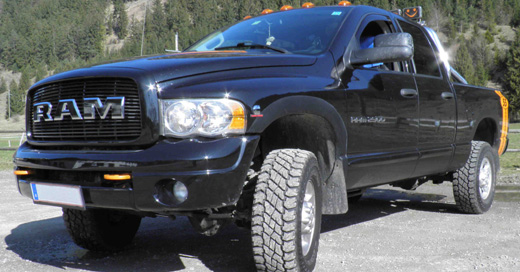 2004 Dodge RAM 2500 By Mathias Muxel