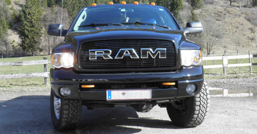 2004 Dodge RAM 2500 By Mathias Muxel