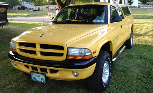 1999 Dodge Dakota Sport By Charlie Lumbard - Update image 1.