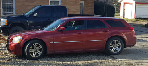 2005 Dodge Magnum R/T By Roy Goddard image 1.